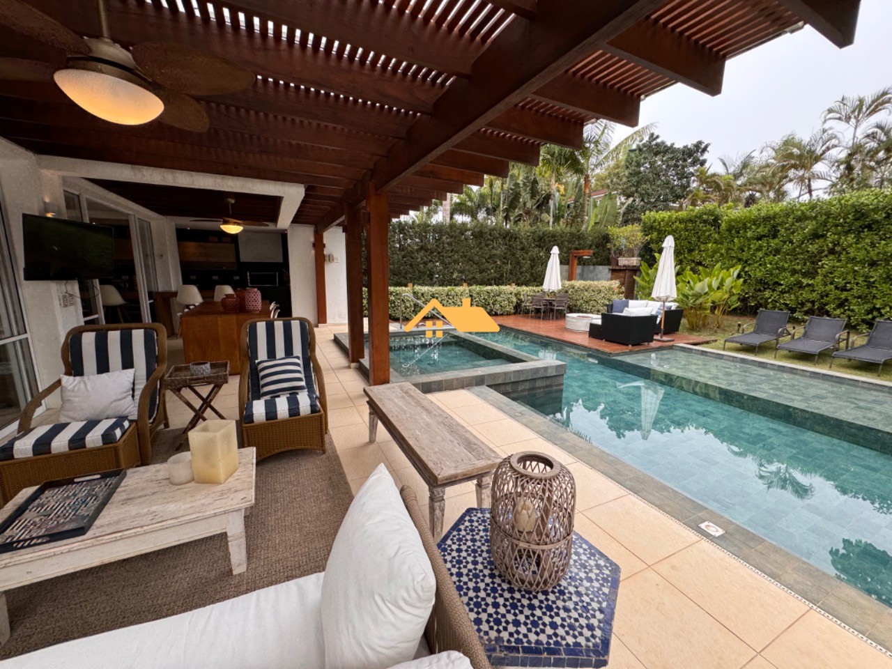 Casa de Condomínio, 5 quartos - Foto 1