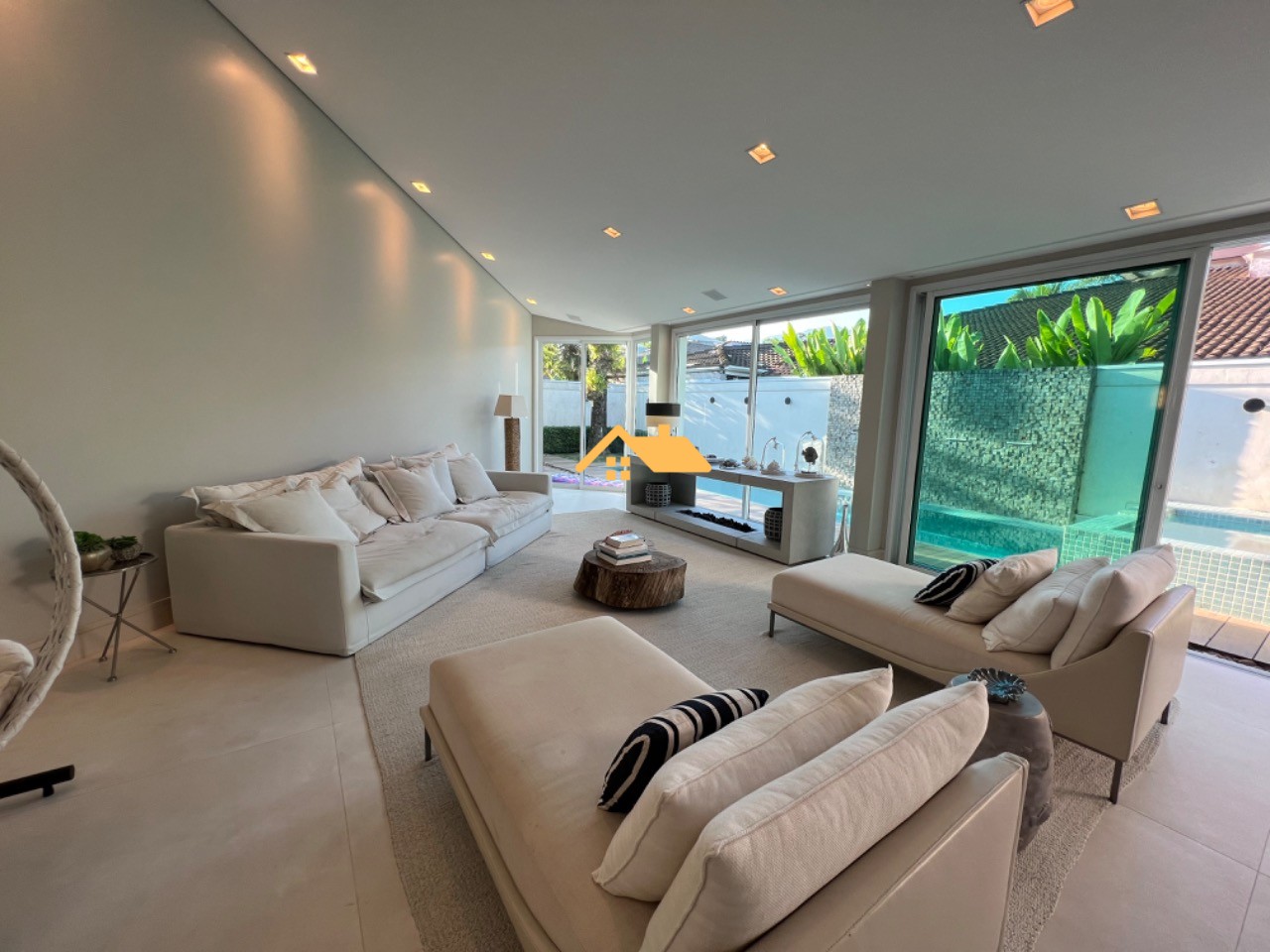 Casa de Condomínio, 5 quartos - Foto 1