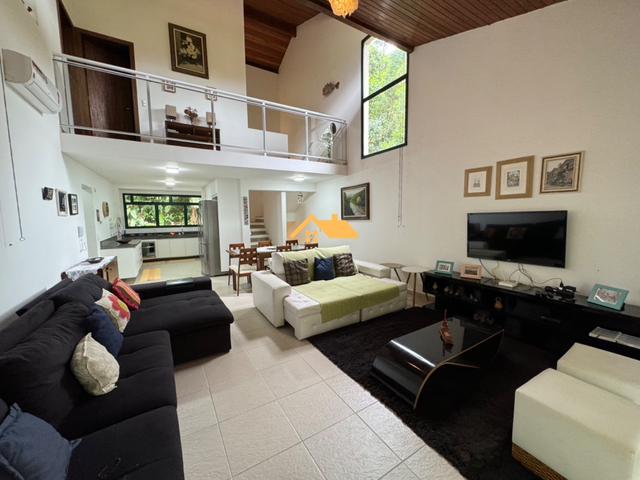 Casa de Condomínio, 4 quartos - Foto 1