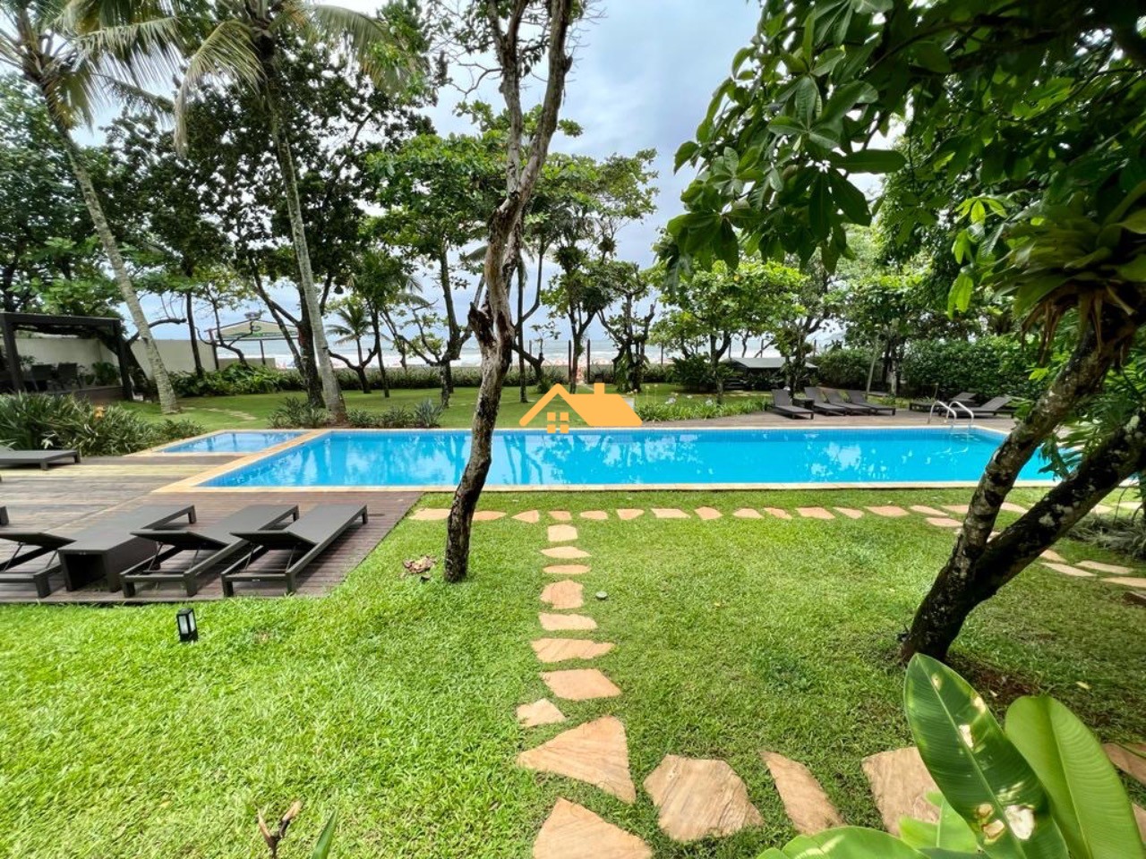 Casa de Condomínio, 4 quartos - Foto 1