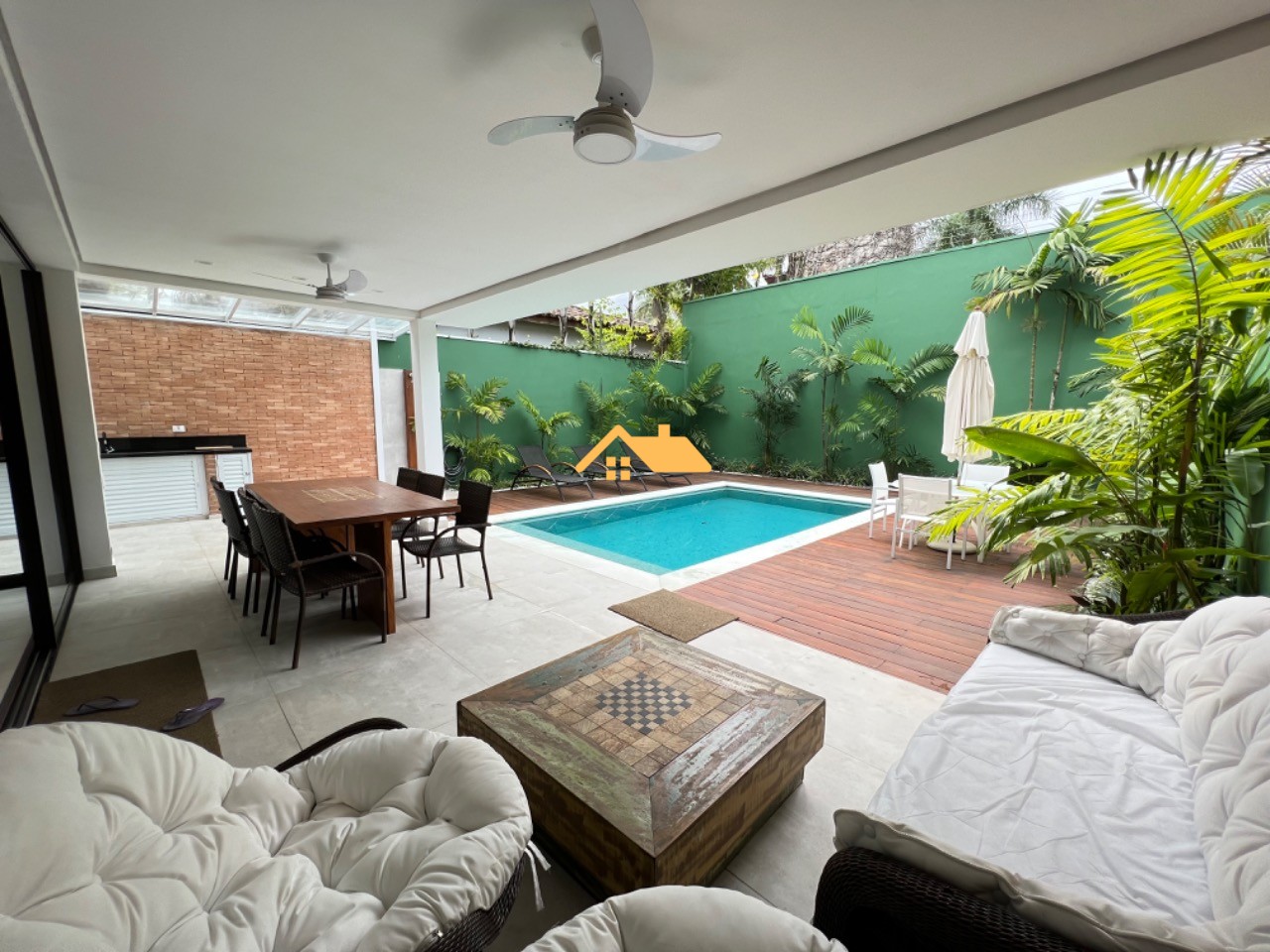 Casa de Condomínio, 4 quartos - Foto 1