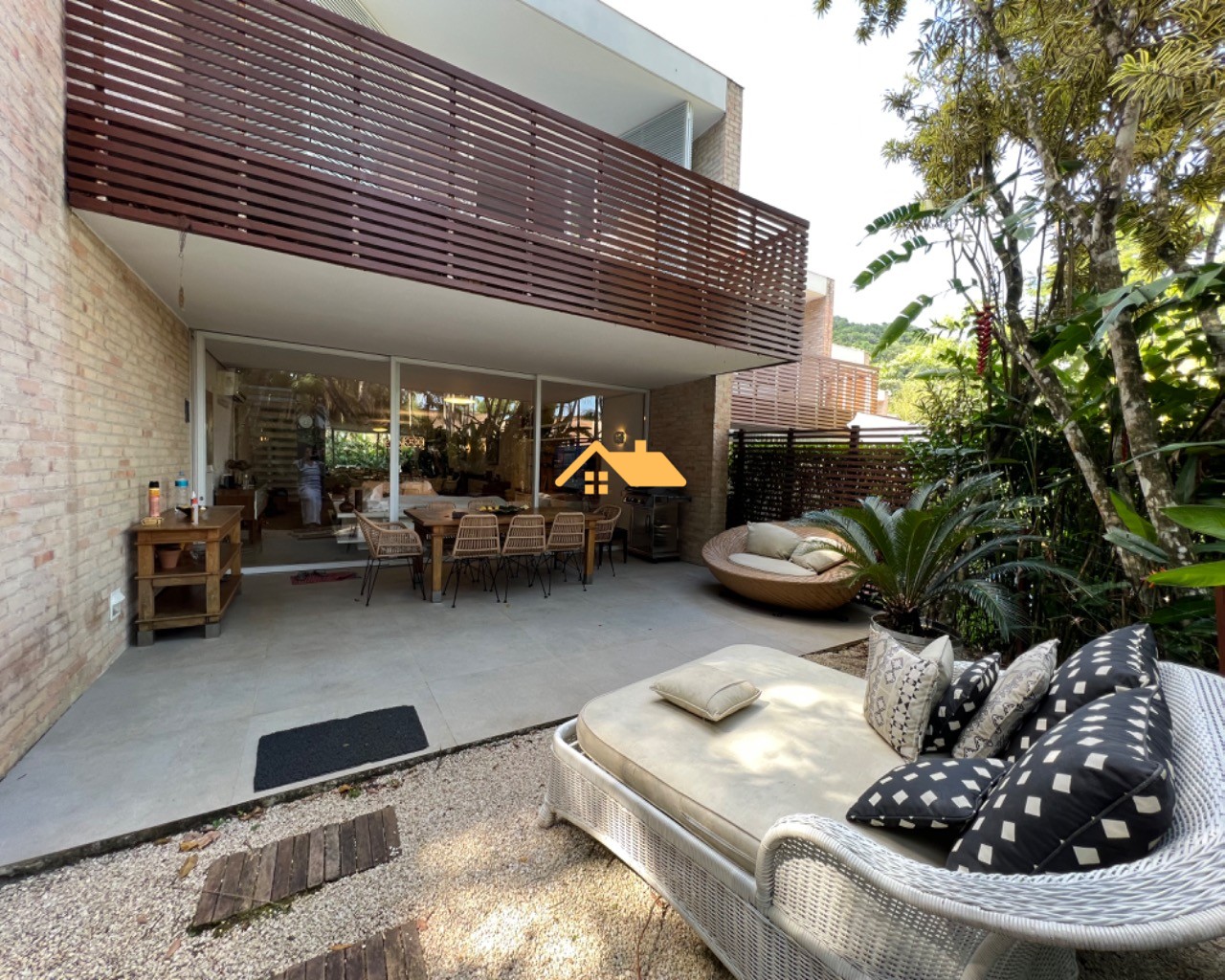Casa de Condomínio, 4 quartos - Foto 1
