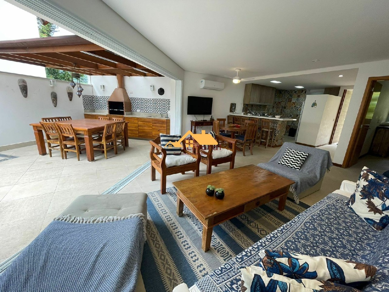 Casa de Condomínio, 4 quartos - Foto 1