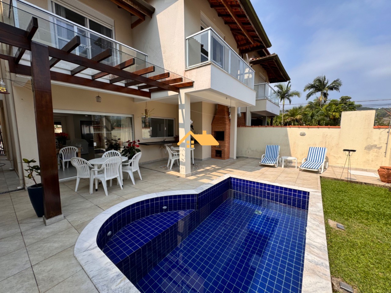 Casa de Condomínio, 5 quartos - Foto 1