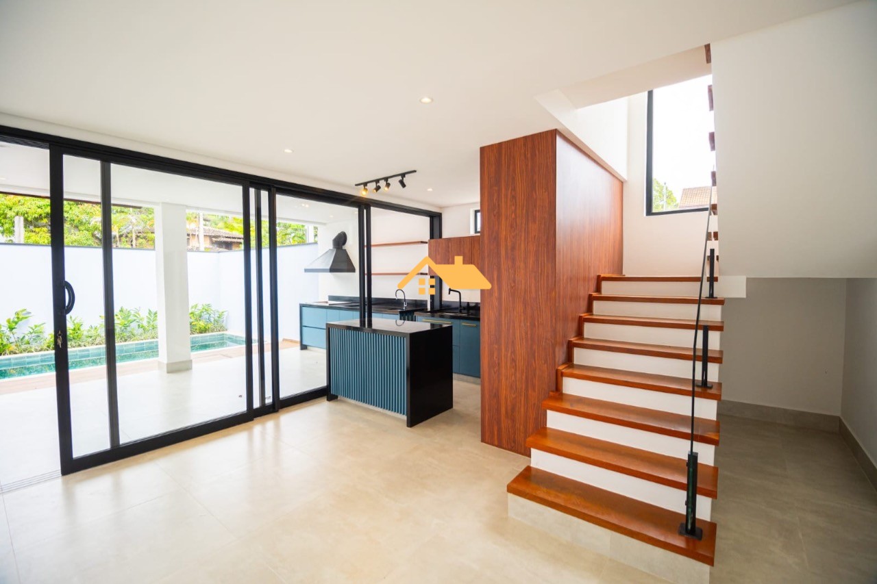 Casa, 4 quartos, 233 m² - Foto 1