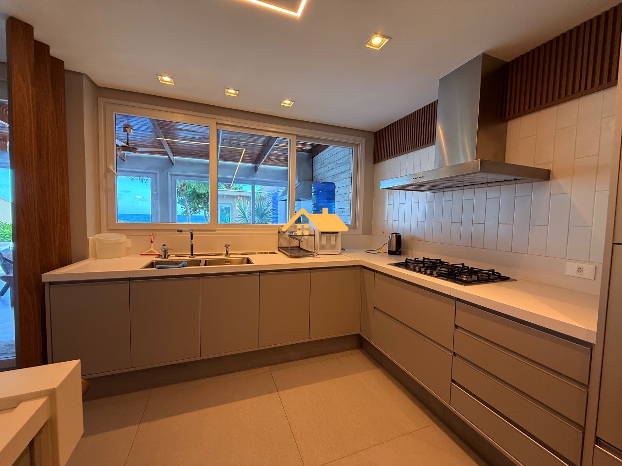 Casa, 5 quartos, 300 m² - Foto 17
