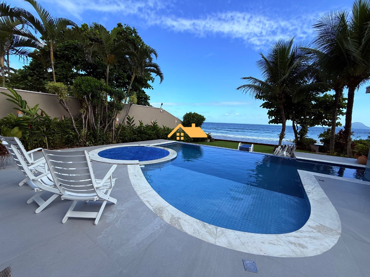 Casa, 5 quartos, 300 m² - Foto 1