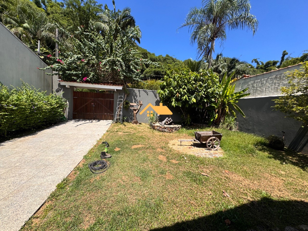 Casa, 5 quartos, 230 m² - Foto 27