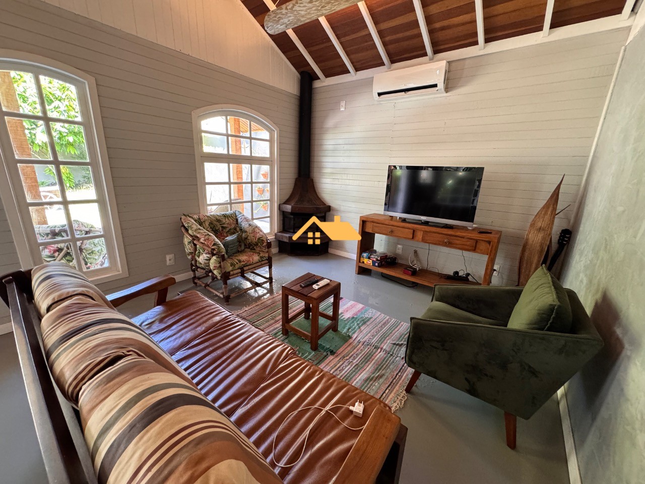 Casa, 5 quartos, 230 m² - Foto 4
