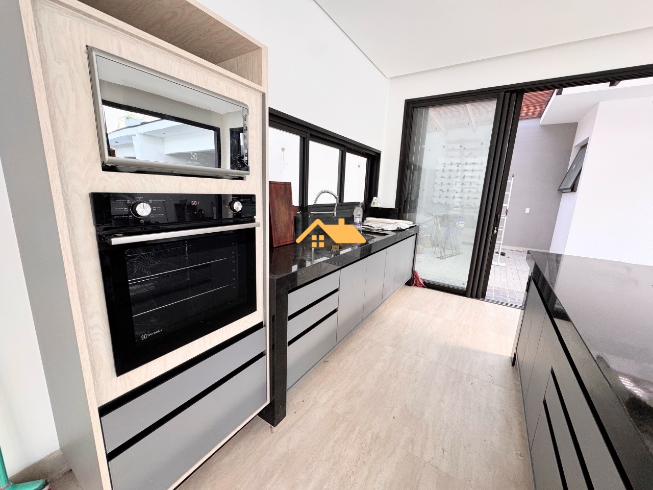 Casa, 3 quartos, 250 m² - Foto 6