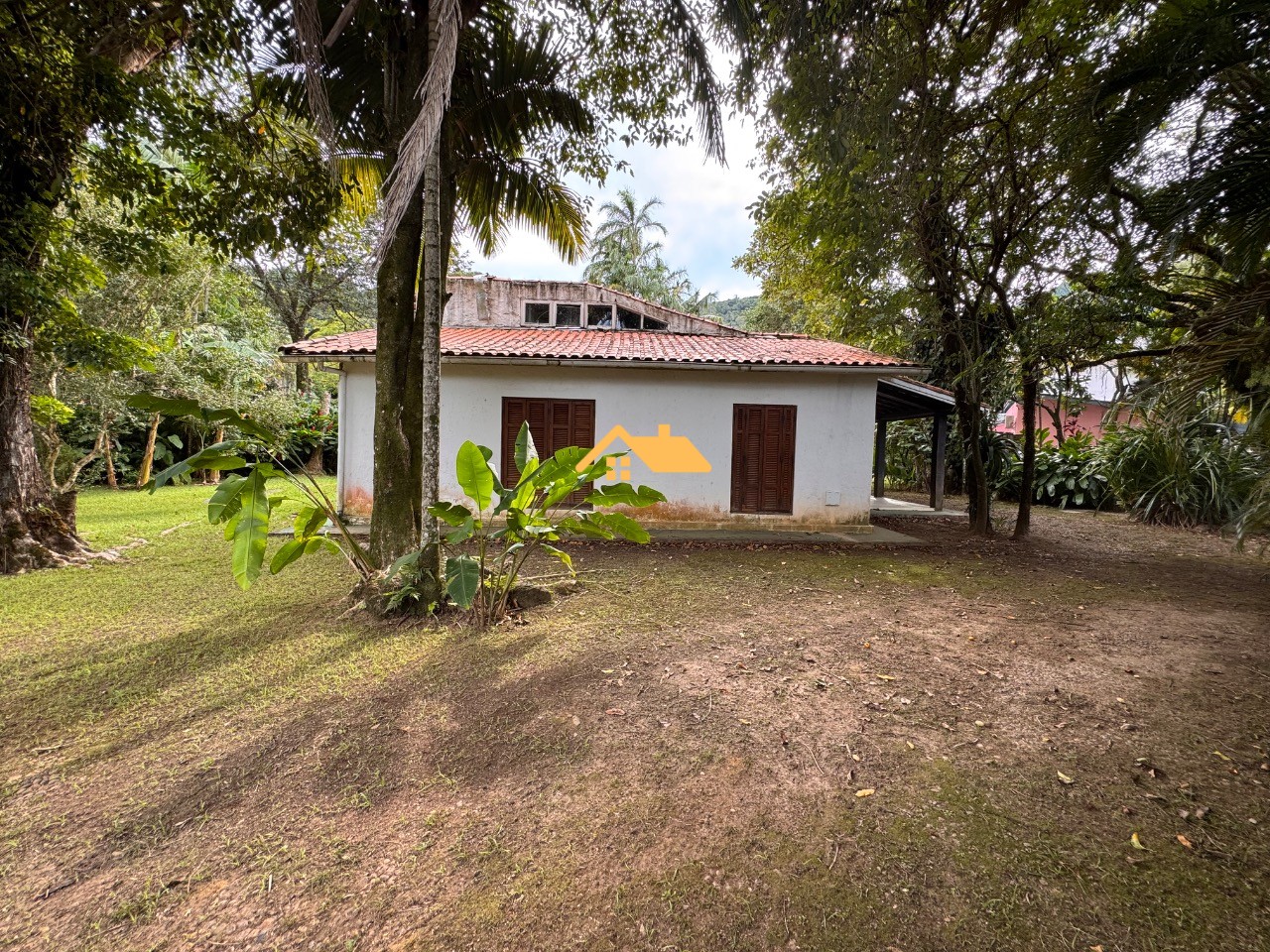 Prédio Inteiro, 200 m² - Foto 1