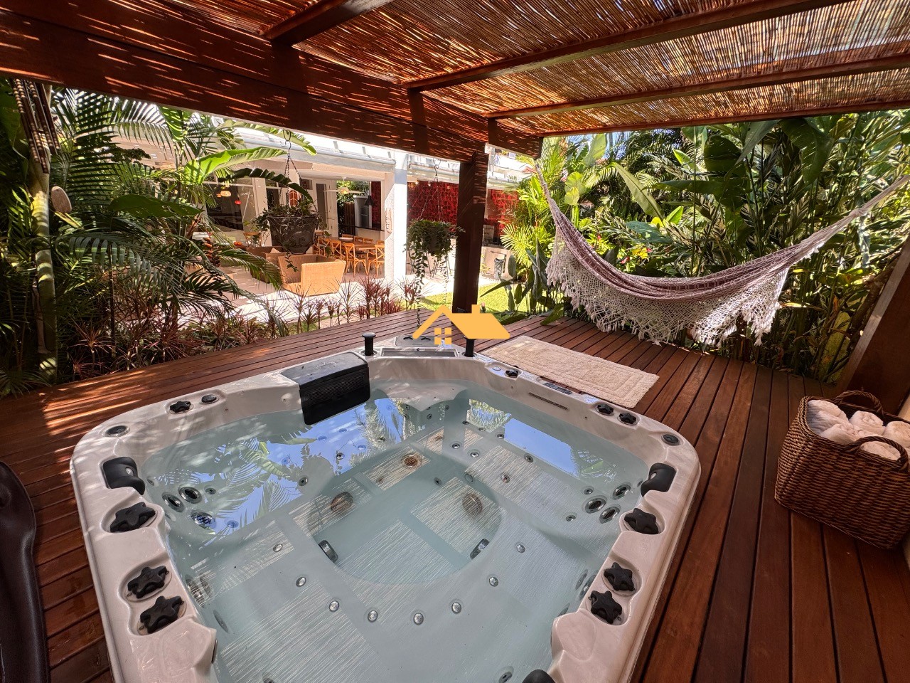 Casa de Condomínio, 4 quartos - Foto 1