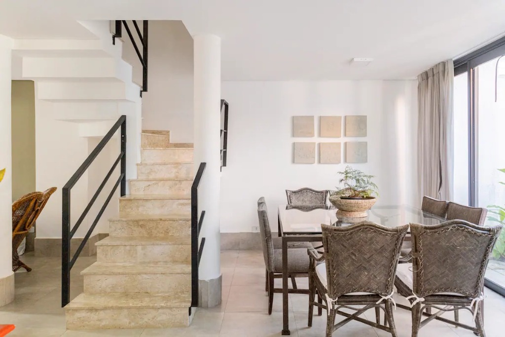 Linda casa em condominio com 5 dormitórios em camburi locali