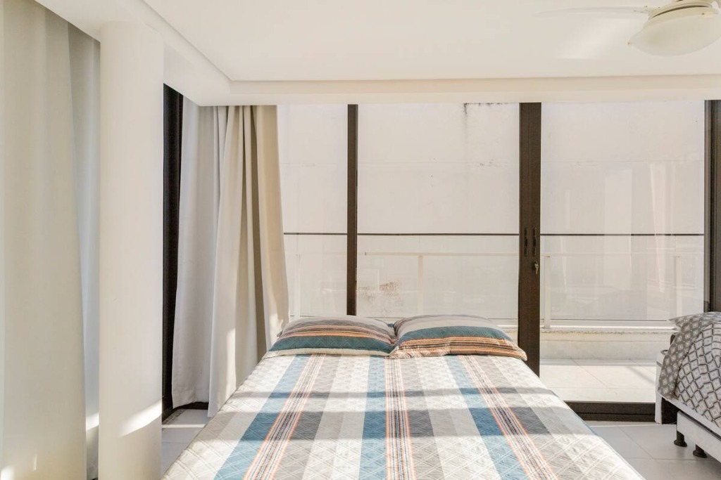 Linda casa em condominio com 5 dormitórios em Camburi localização privilegiada