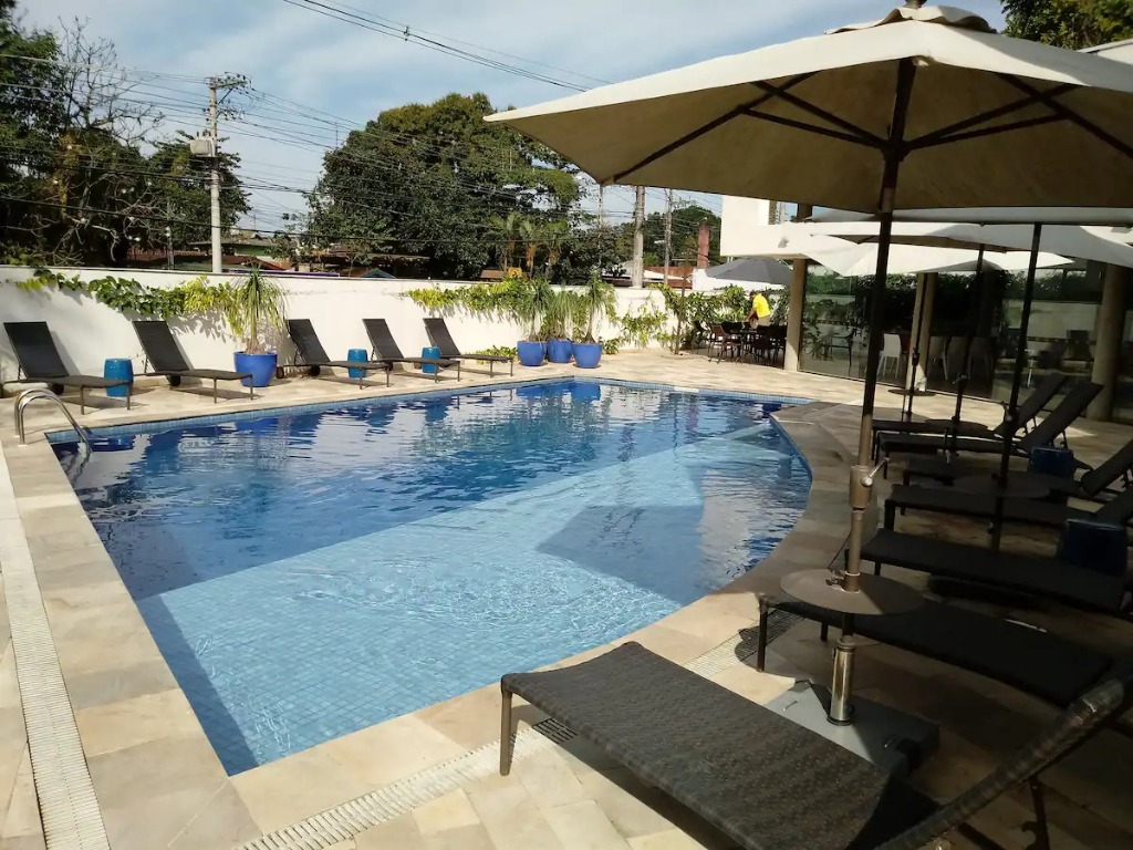 Linda casa em condominio com 5 dormitórios em camburi locali