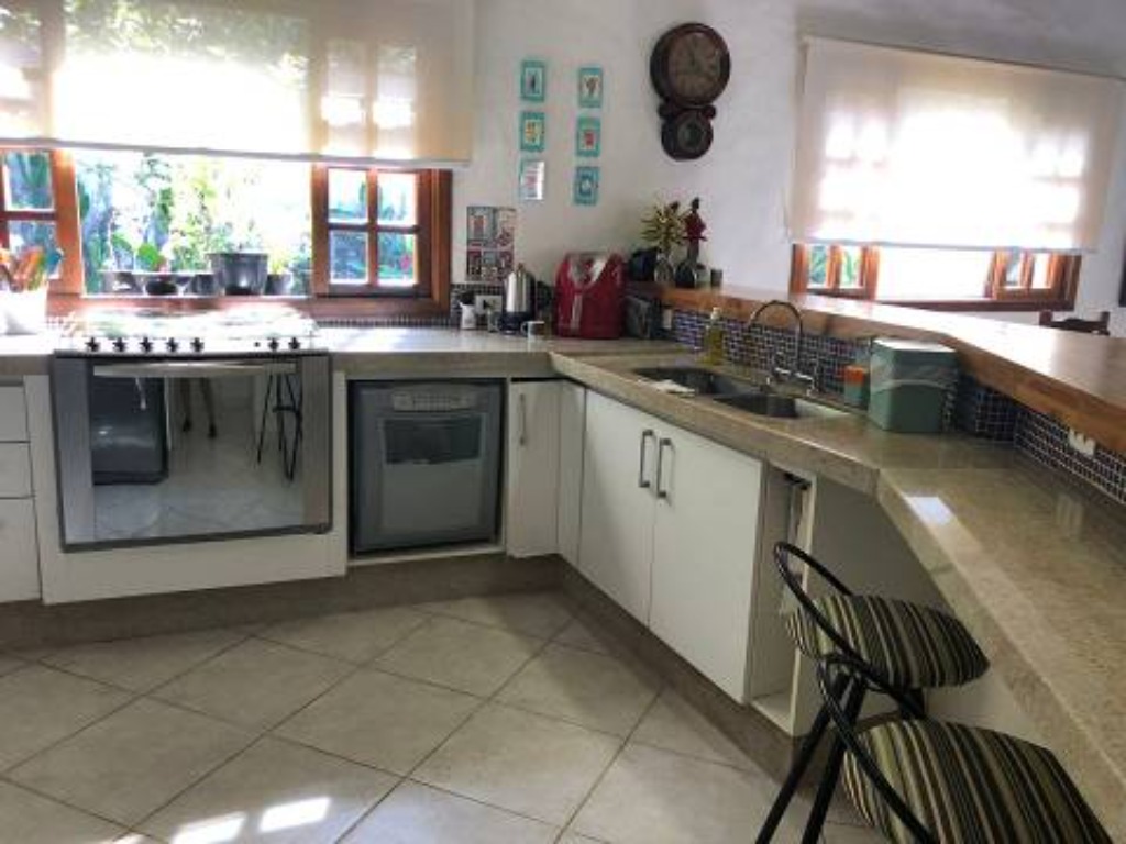 Casa residencial em são sebastião - sp, boiçucanga