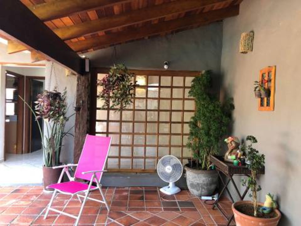 Casa residencial em são sebastião - sp, boiçucanga