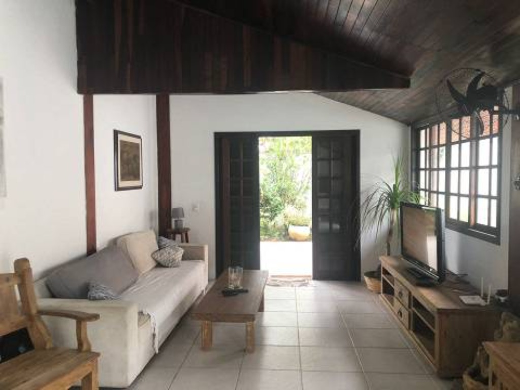 Casa residencial em são sebastião - sp, boiçucanga
