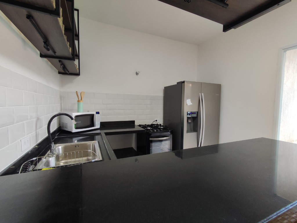 Casa residencial em são sebastião - sp, boiçucanga