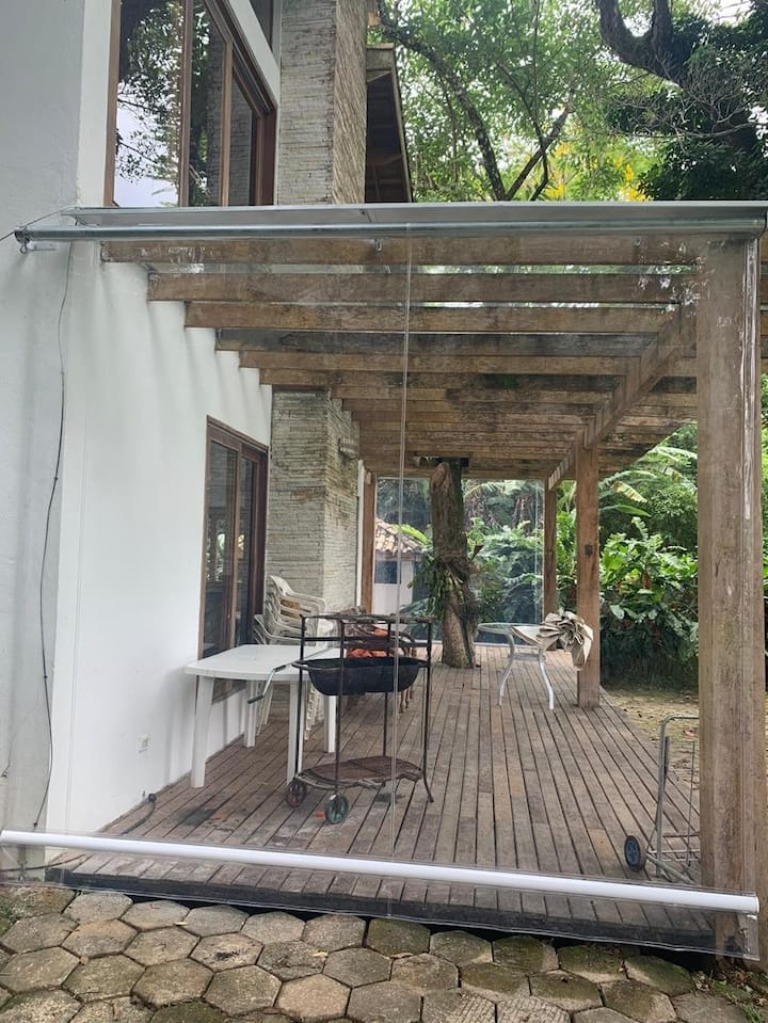 Linda casa em pauba com amplo terreno