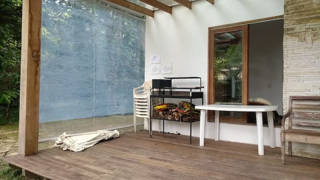Linda casa em pauba com amplo terreno