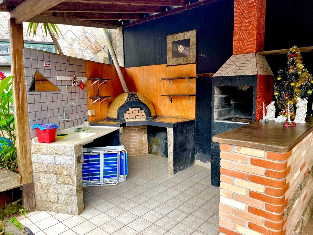 Casa residencial em são sebastião - sp, boiçucanga