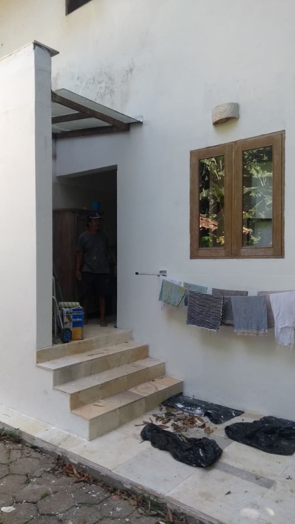 Linda casa em pauba com amplo terreno
