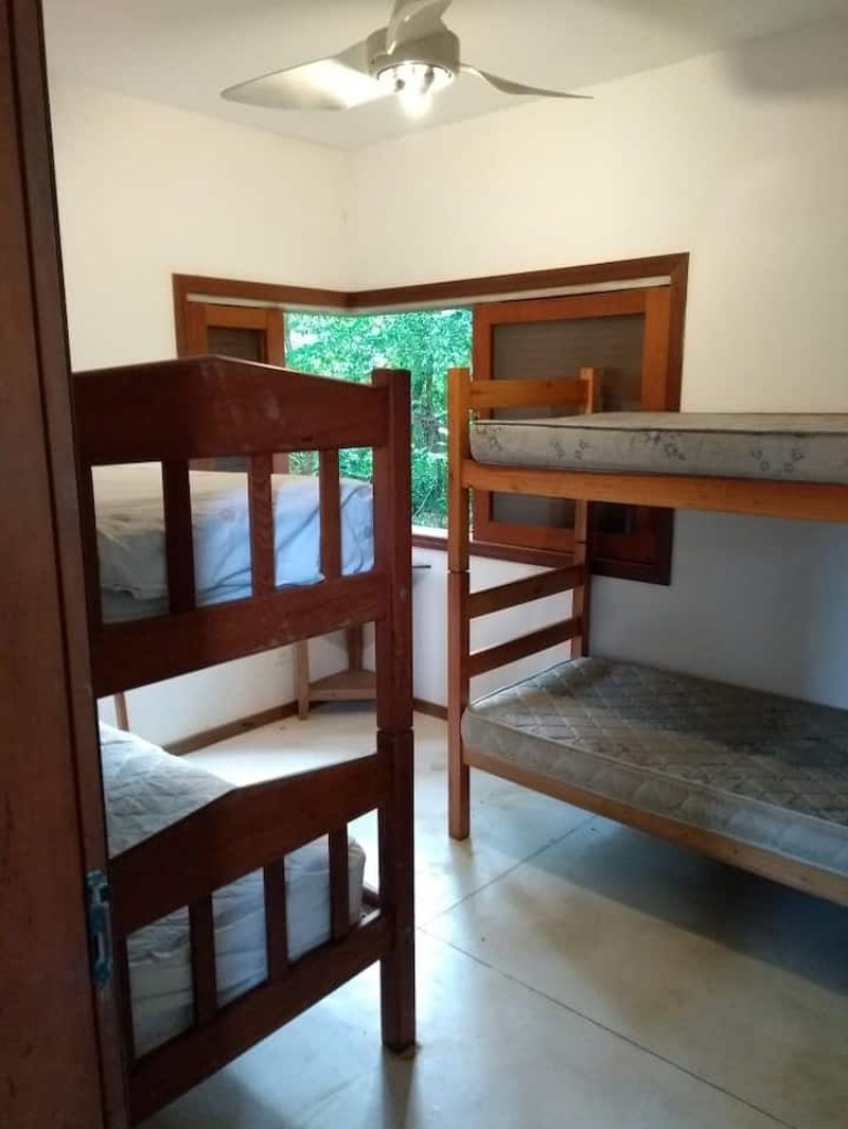 Linda casa em pauba com amplo terreno