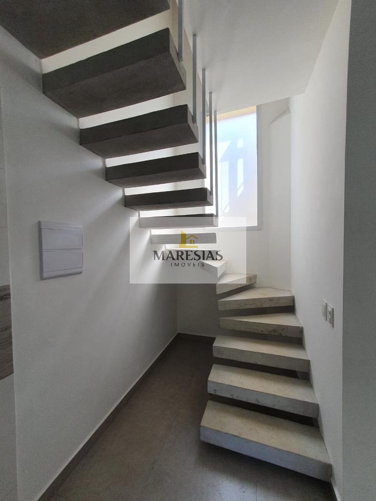 Casa residencial em são sebastião - sp, santiago