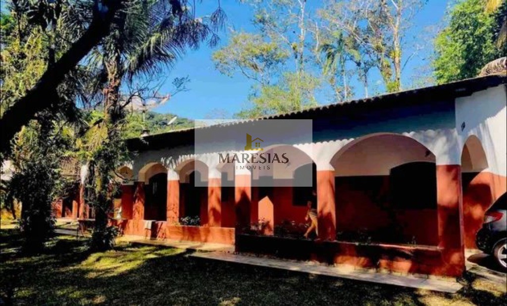 Casa 2 quartos com amplo terreno em Cambrui