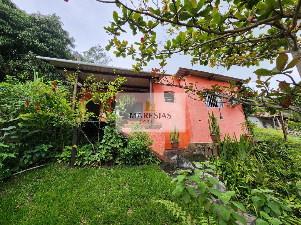 Casa a venda na Enseada