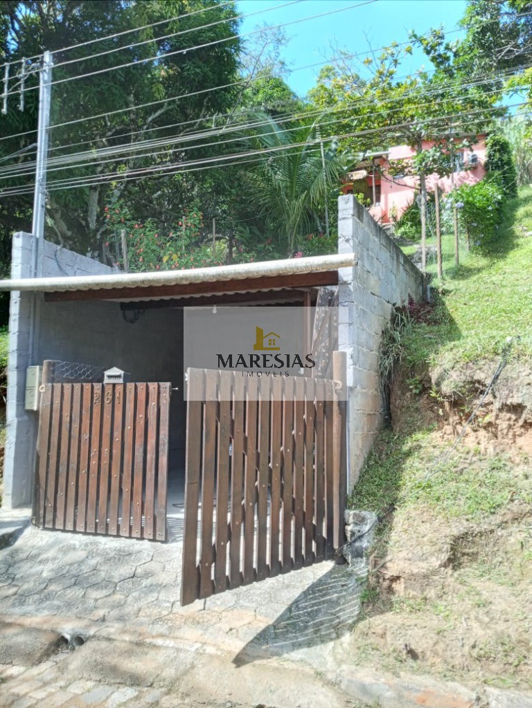 Casa a venda na Enseada
