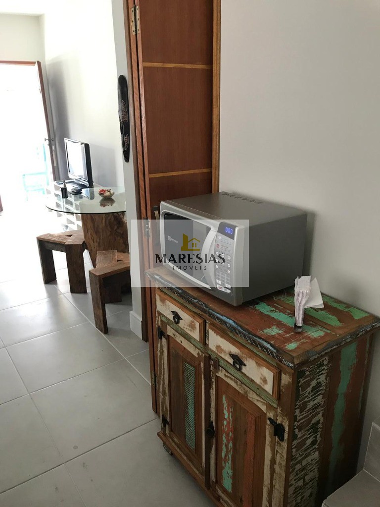 Sobrado em Condomínio com Piscina: Conforto e Segurança em um Ótimo Espaço!