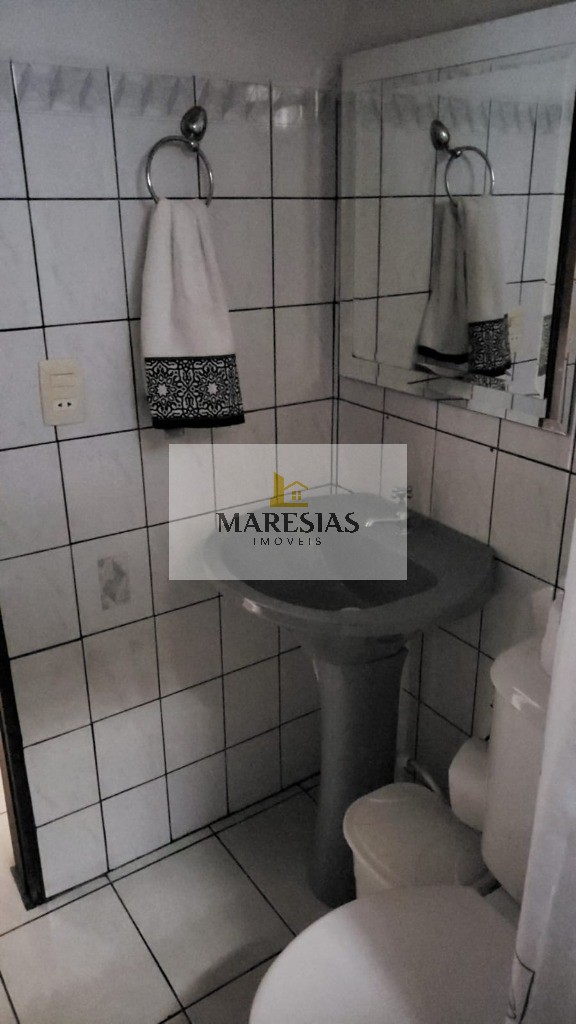 Oásis de Lazer e Conforto: Casa Térrea com Jacuzzi, Área Gourmet e Lindo Ambiente!