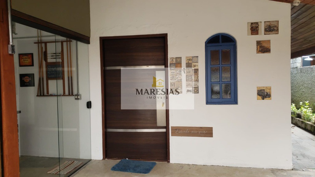Oásis de Lazer e Conforto: Casa Térrea com Jacuzzi, Área Gourmet e Lindo Ambiente!