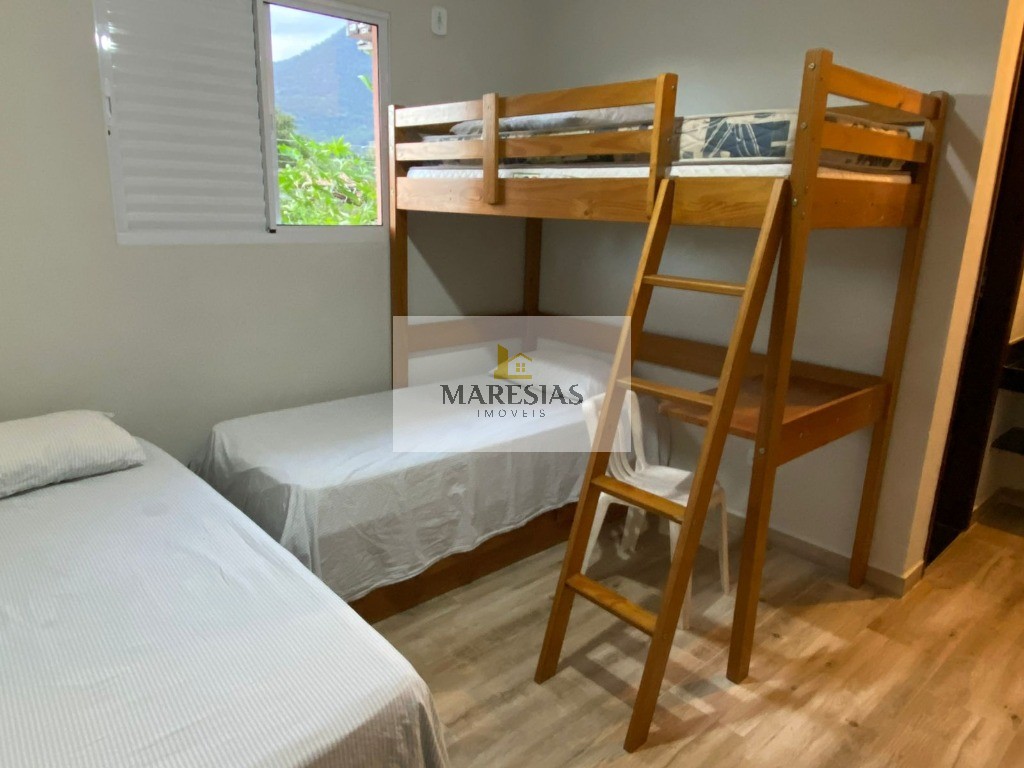 "Exclusividade em Duplex: Apartamento Decorado com Elegância, Mobiliado com Qualidade e Duas Suítes em Condomínio com Piscinas!"