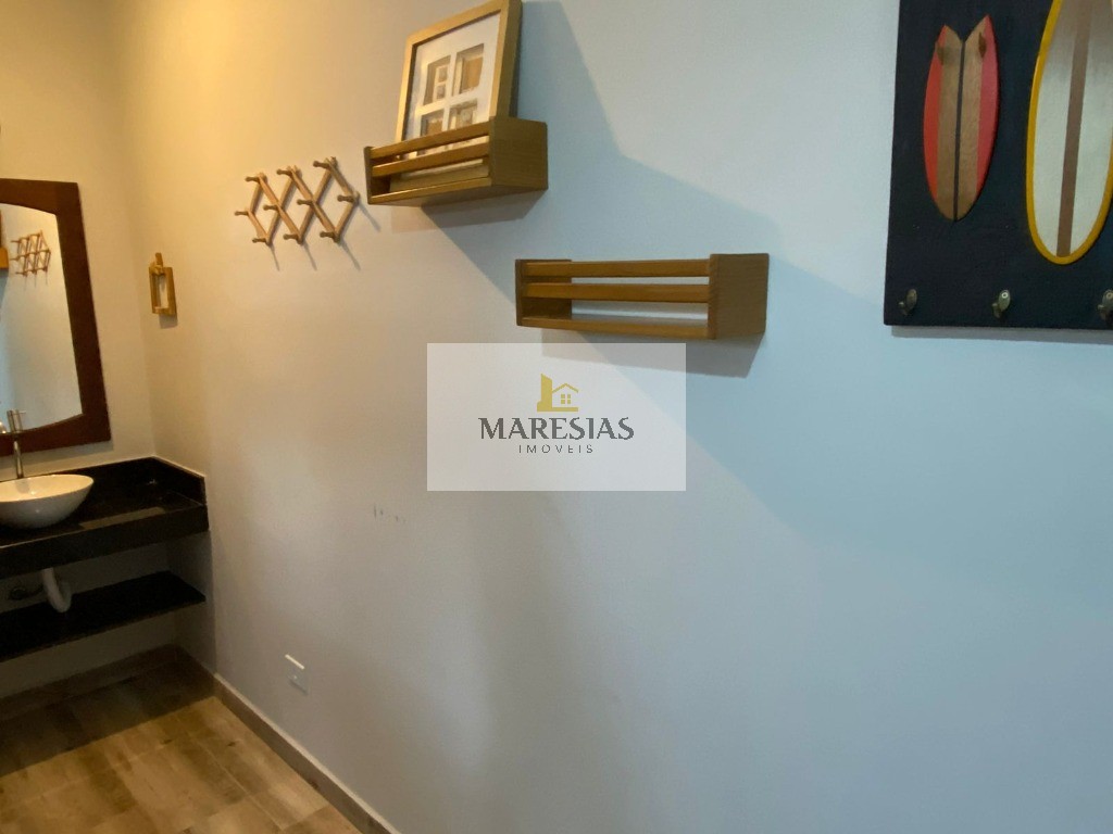 "Exclusividade em Duplex: Apartamento Decorado com Elegância, Mobiliado com Qualidade e Duas Suítes em Condomínio com Piscinas!"