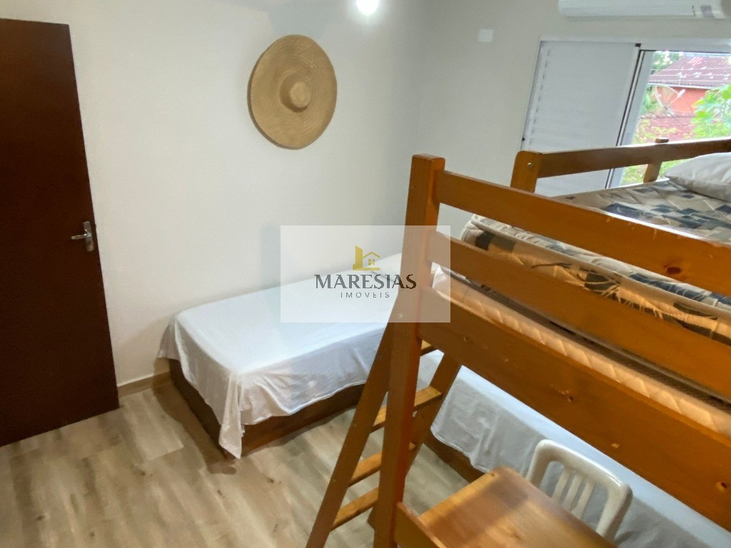 "Exclusividade em Duplex: Apartamento Decorado com Elegância, Mobiliado com Qualidade e Duas Suítes em Condomínio com Piscinas!"