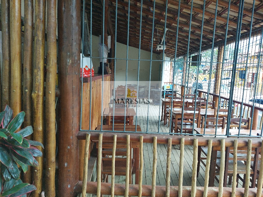 Excelente terreno com ponto comercial em maresias