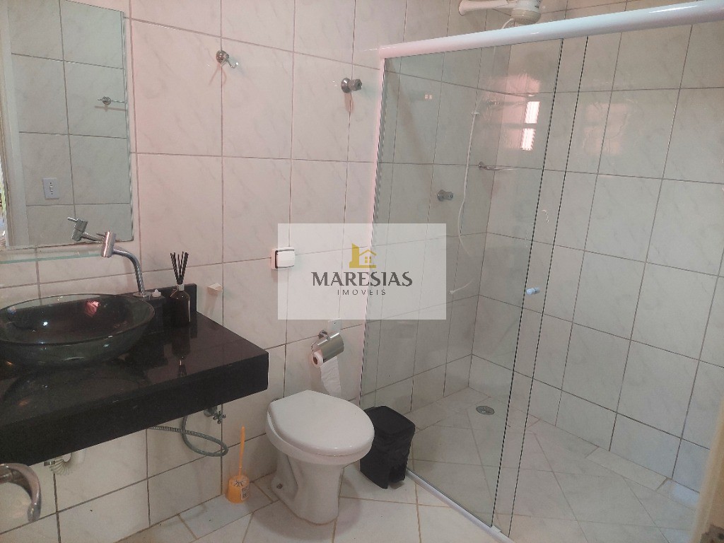 Casa com amplo terreno 1036 m2 em Maresias total de 5 dormitorios