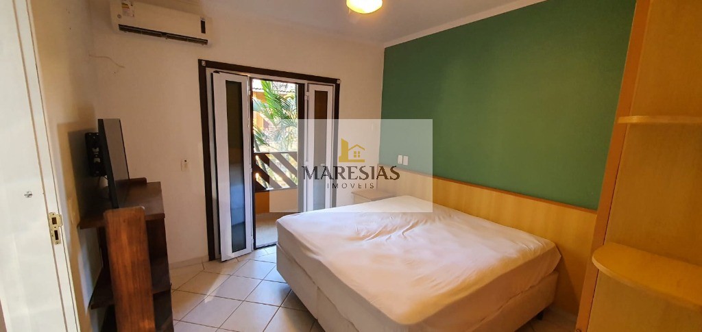 Casa Exclusiva em Condomínio Próximo a Maresias: Segurança, Conforto e Praia a 4 Minutos!