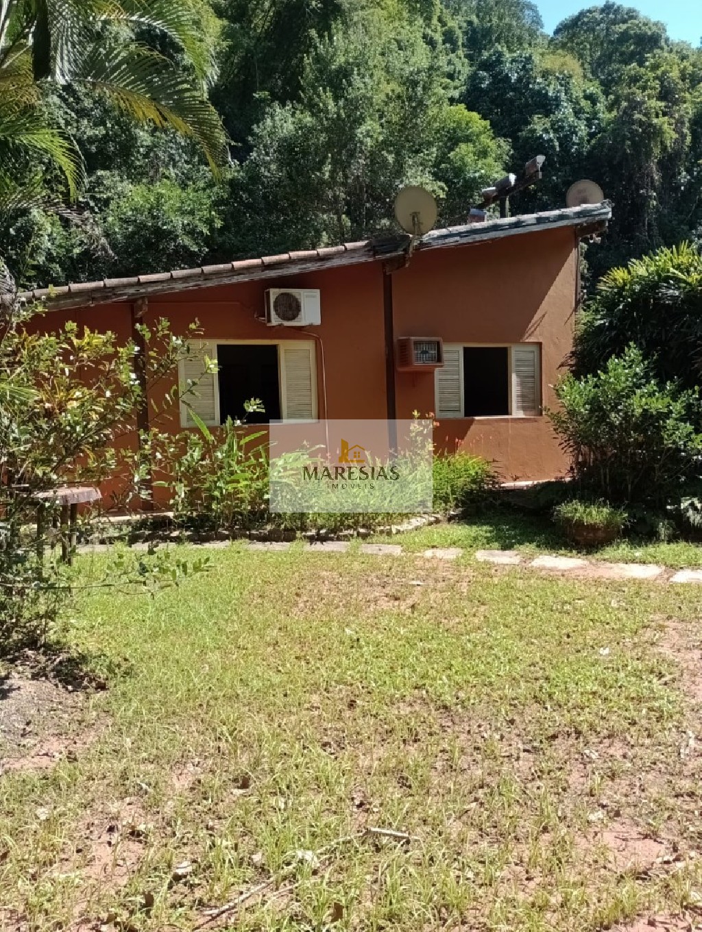 Casa na Barra do Sahy prox a praia