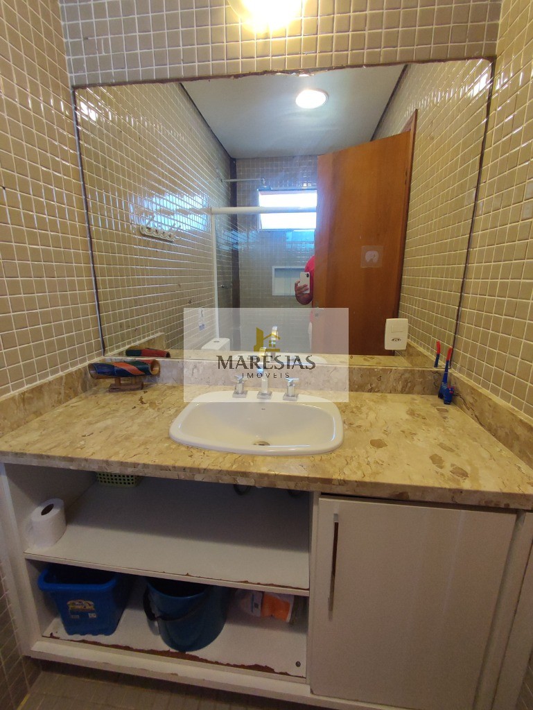 Luxo à beira-mar: exclusivo flat em condomínio de prestígio 