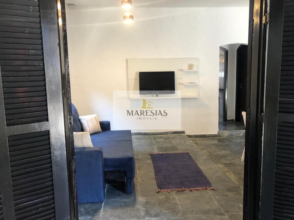 Oportunidade Imperdível: Sobrado com 6 Suítes, Amplo Quintal e Próximo à Praia de Maresias a Preço Abaixo do Mercado!