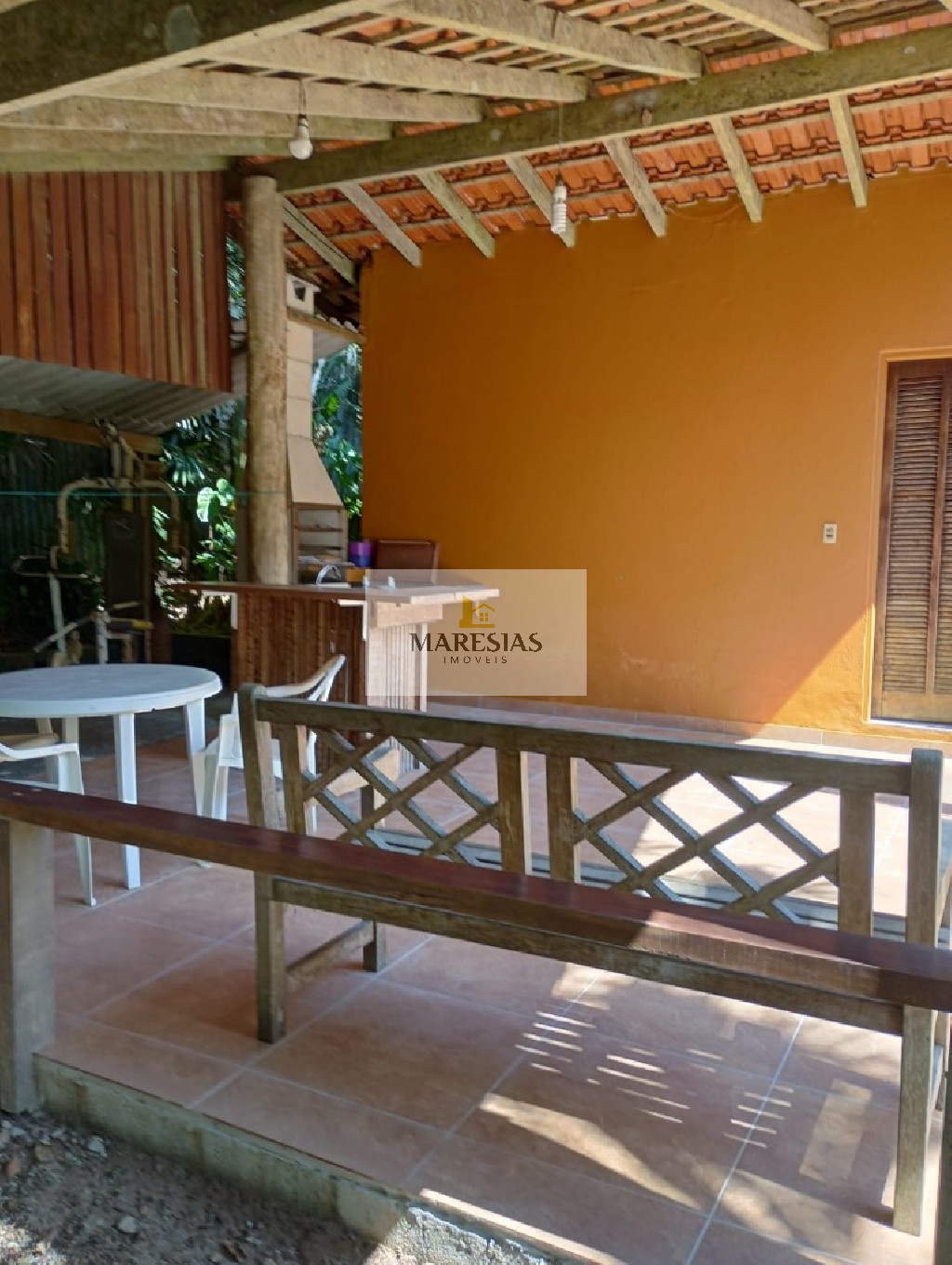 Casa na Barra do Sahy prox a praia
