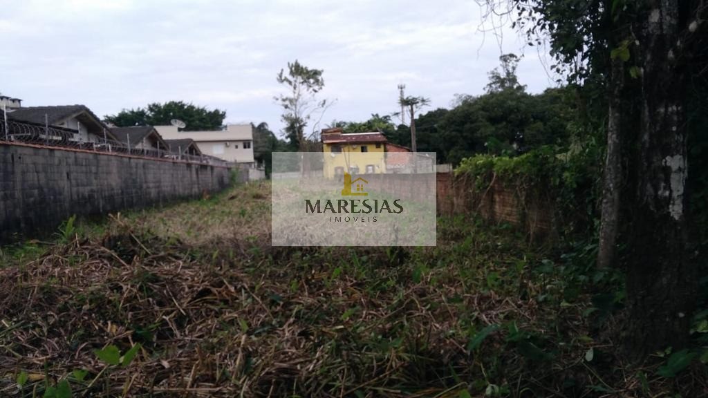 Amplo terreno em maresias