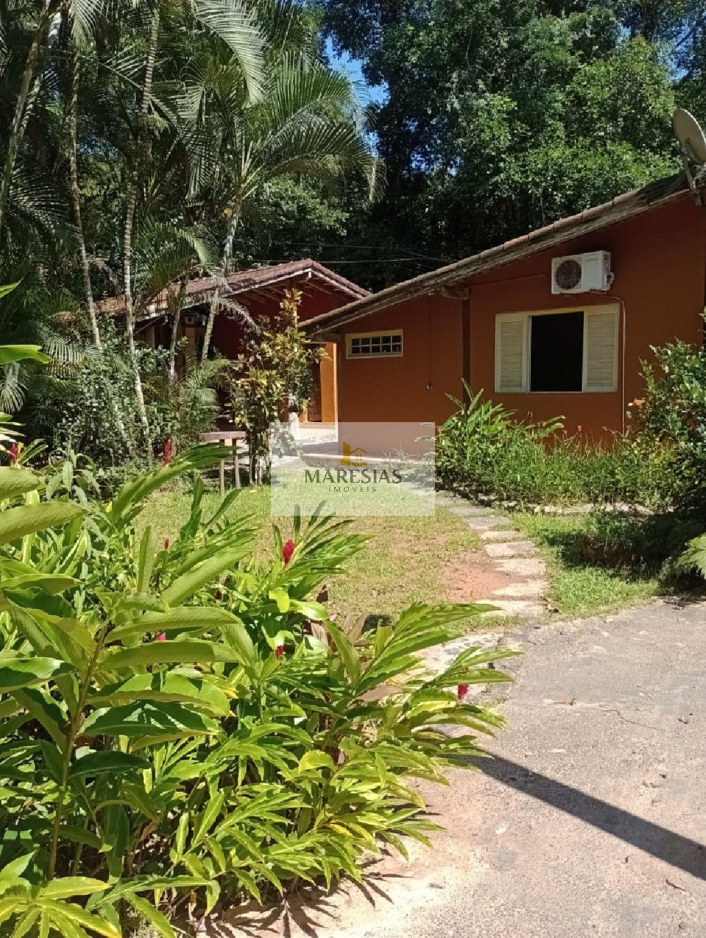 Casa na Barra do Sahy prox a praia