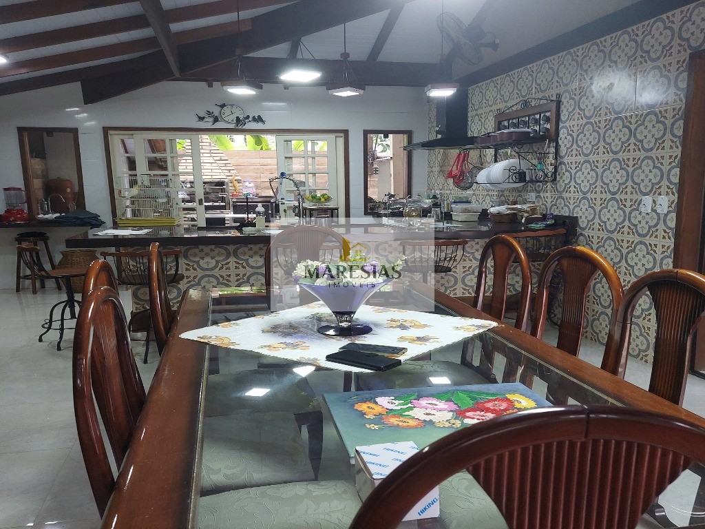 Excelente casa em residencial