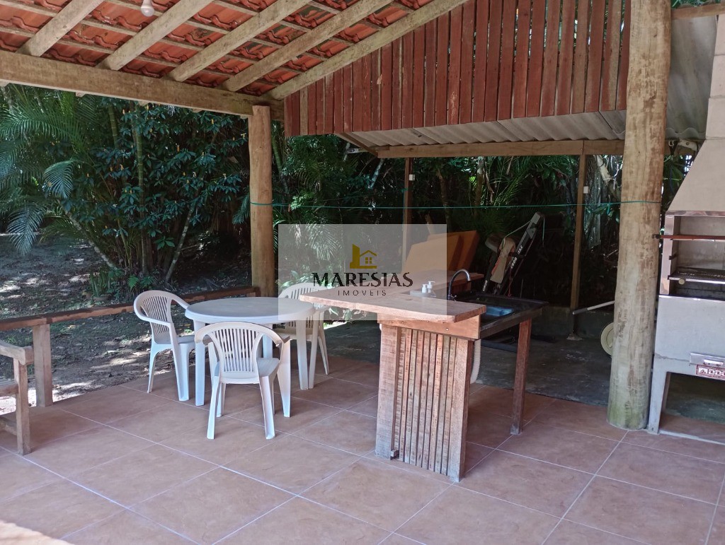 Casa na Barra do Sahy prox a praia