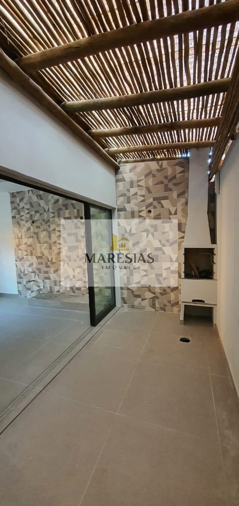 Casa Exclusiva em Condomínio Próximo a Maresias: Segurança, Conforto e Praia a 4 Minutos!
